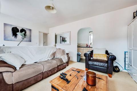 1 bedroom coach house for sale, Padstow Road, Swindon