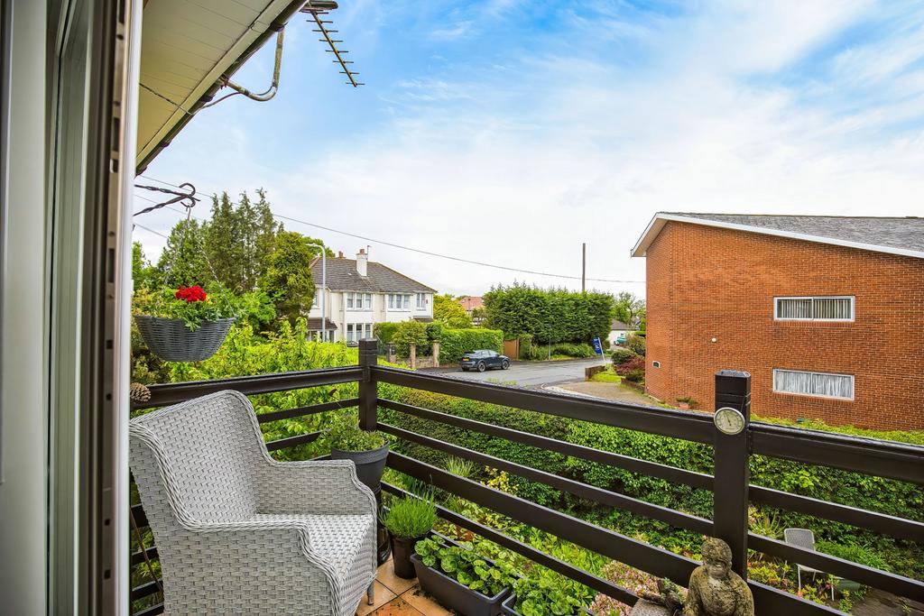 Apartment in Cardiff, Cyncoed - View 5