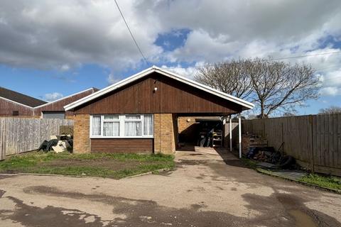 3 bedroom bungalow for sale, Pavilion Bungalow, Hook Lane, Bognor Regis, West Sussex, PO22 8AT