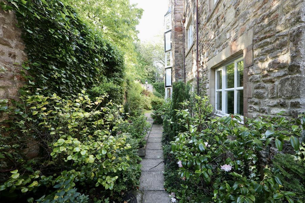 Communal gardens
