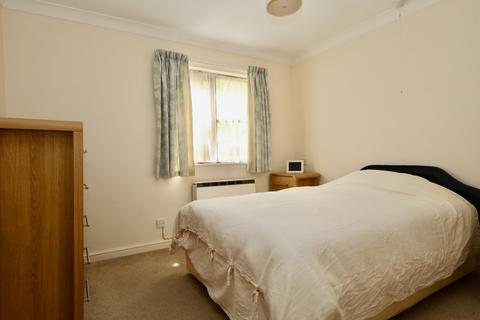 2 bedroom retirement property for sale, Carlton Court, Wells