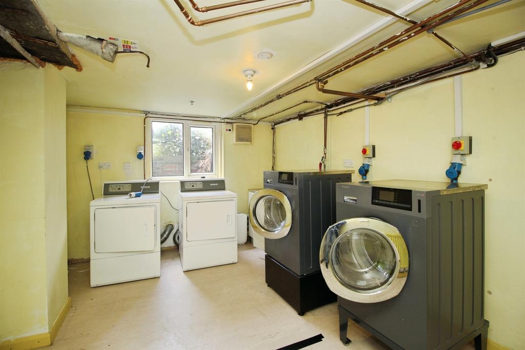 Utility room, utility
