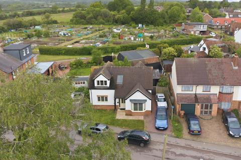 undefined, Twysdens Terrace, Herts AL9