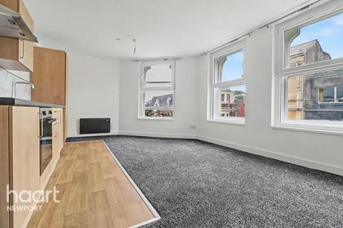 2 bedroom apartment to rent, Commercial Street, NEWPORT