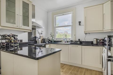 4 bedroom maisonette for sale, Queen Anne Avenue, Bromley, Kent