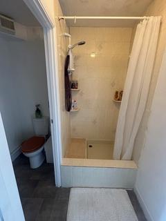 1 bedroom flat to rent, Ash Hill Road, Torquay TQ1