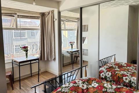 1 bed house for rent in Glenthorne Road, Portsmouth, Hampshire, PO3