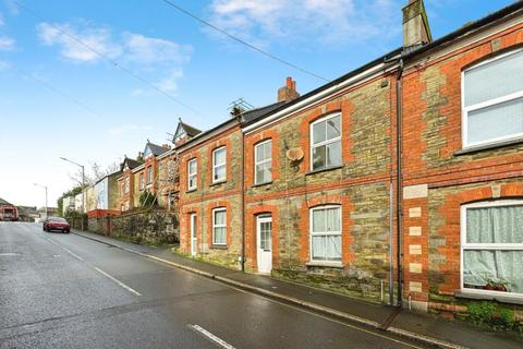 2 bedroom cottage to rent, Pound Street, Liskeard, PL14