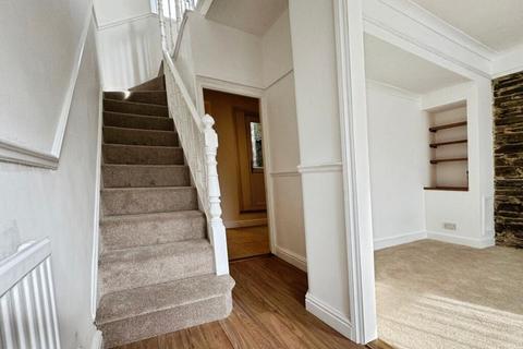 2 bedroom cottage to rent, Pound Street, Liskeard, PL14