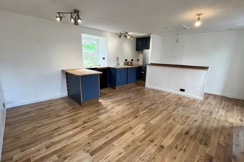 2 bedroom detached house to rent, Fore Street, Looe, PL13