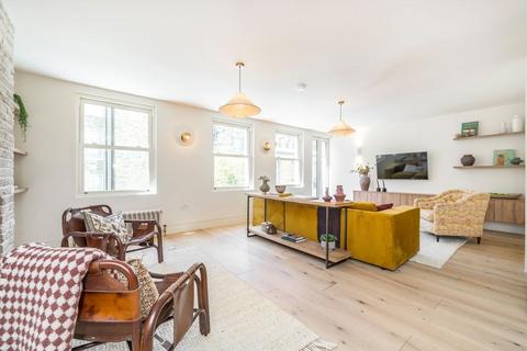 3 bedroom terraced house for sale, Pindock Mews, Maida Vale W9