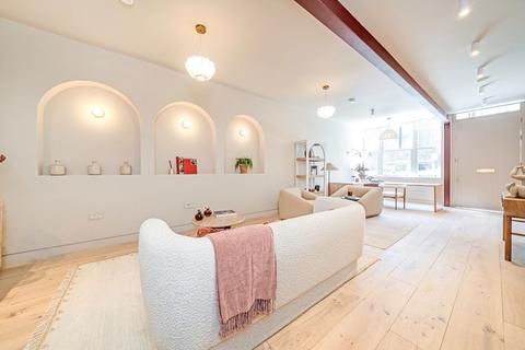 3 bedroom terraced house for sale, Pindock Mews, Maida Vale W9