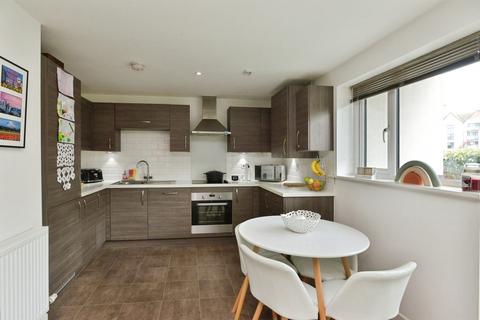 2 bedroom ground floor flat for sale, Cicero Crescent, Fairfields, Milton Keynes