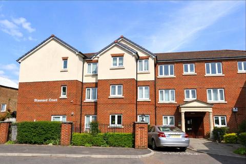1 bedroom flat for sale, Culverley Road, London, SE6