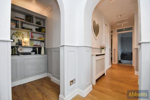 2 bedroom flat for sale, Lundy Close, Southend-on-Sea, Essex, SS2