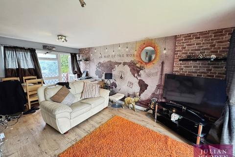 2 bedroom flat for sale, Florence Park Court, Fog Lane, Didsbury, Manchester, M20