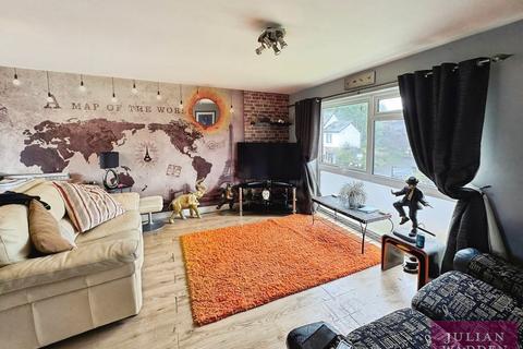 2 bedroom flat for sale, Florence Park Court, Fog Lane, Didsbury, Manchester, M20