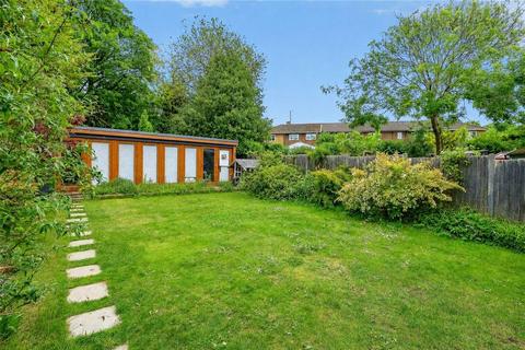 4 bedroom semi-detached house for sale, Kingsway, Dunstable, Bedfordshire, LU5