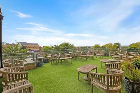 2 bedroom apartment for sale, Albion Road, Bexleyheath, DA6 7AX
