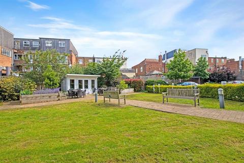 2 bedroom apartment for sale, Albion Road, Bexleyheath, DA6 7AX