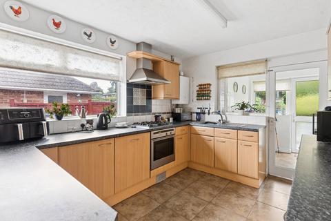 4 bedroom detached house for sale, Manton Road, Hitchin, SG4