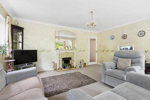 4 bedroom detached house for sale, Manton Road, Hitchin, SG4