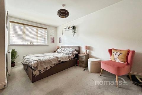 1 bedroom apartment for sale, Carter Court, Hook, Hampshire