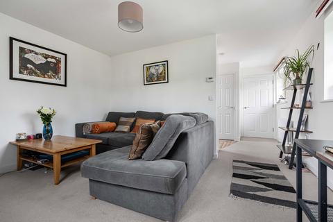 1 bedroom flat for sale, The Saddlery, Little Bookham, KT23