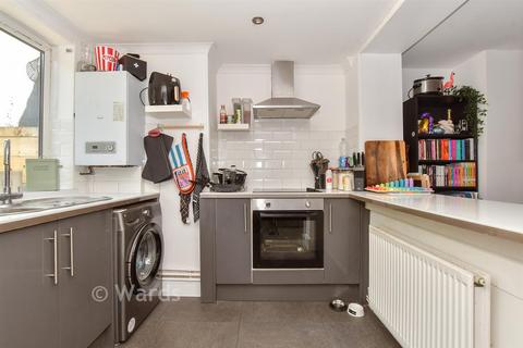 2 bedroom terraced house for sale, London Road, Dover, Kent