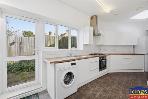 4 bedroom end of terrace house for sale, Rushbrook Crescent, London