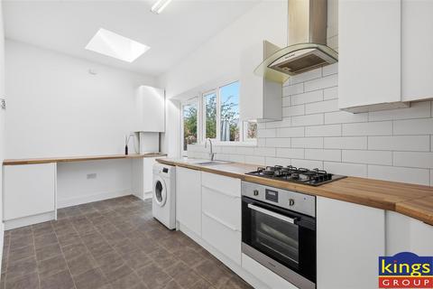 4 bedroom end of terrace house for sale, Rushbrook Crescent, London