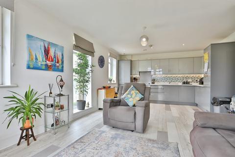 2 bedroom flat for sale, Jefferson Avenue, Poole