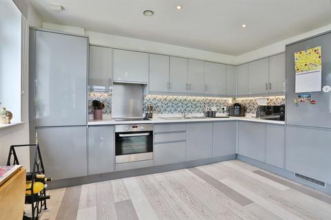 2 bedroom flat for sale, Jefferson Avenue, Poole