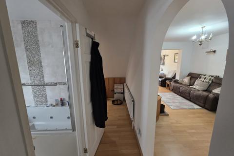 4 bedroom detached house for sale, Pole Hill Road, Uxbridge, UB10 0QD