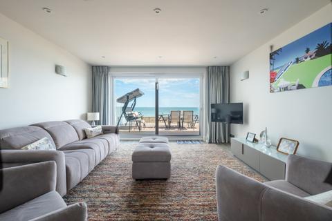 3 bedroom apartment for sale, Banks Road, Sandbanks, Poole, Dorset, BH13