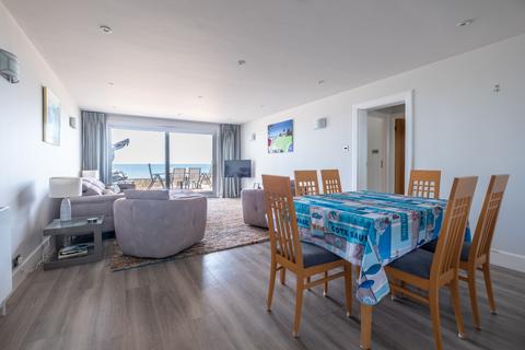 3 bedroom apartment for sale, Banks Road, Sandbanks, Poole, Dorset, BH13