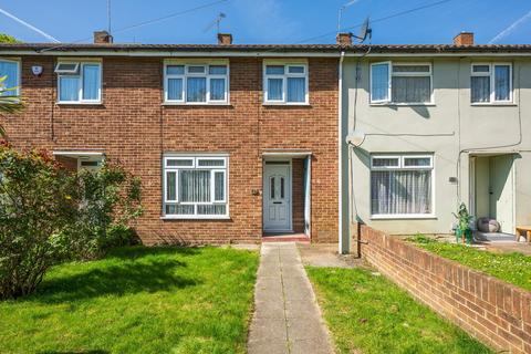 3 bedroom terraced house for sale, Brimpsfield Close, London SE2
