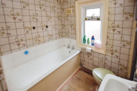 1 bedroom apartment for sale, Burnthouse Lane