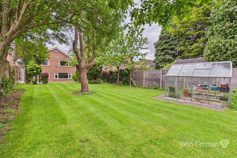 4 bedroom detached house for sale, Ashby Road, Burton-on-Trent