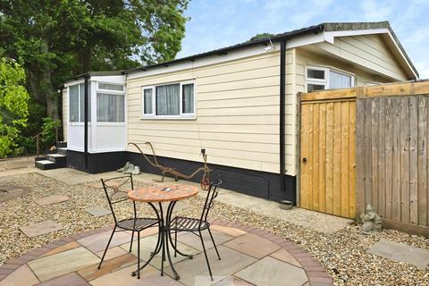 2 bedroom mobile home for sale, New Milton