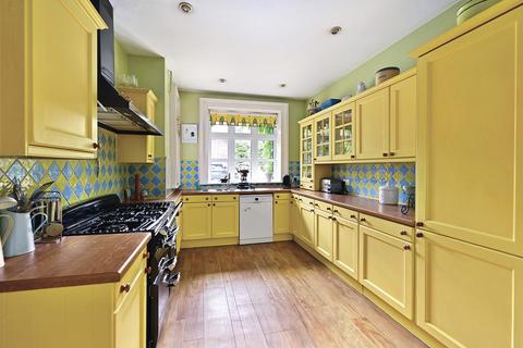 4 bedroom manor house for sale, The Oaks, Blackwater GU17