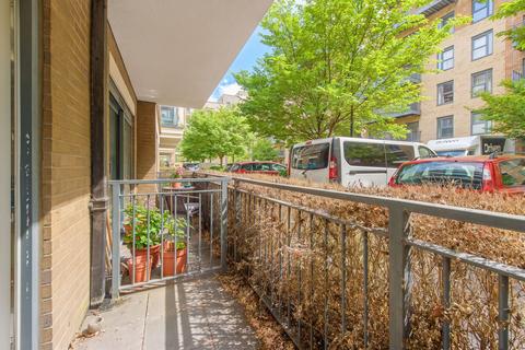 Studio for sale, Commander Ave, Colindale, London, NW9