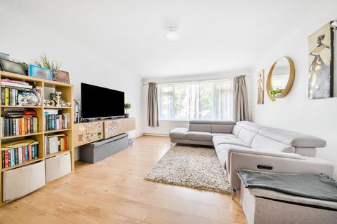 2 bedroom flat for sale, Oaklands Road, Bromley, BR1