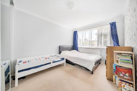 2 bedroom flat for sale, Oaklands Road, Bromley, BR1