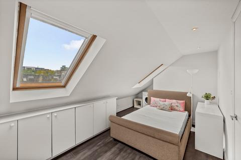 4 bedroom house to rent, Sutherland Grove, London