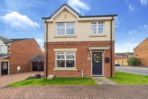 4 bedroom detached house to rent, Mercers Way, Alnwick