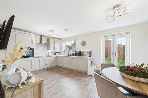 4 bedroom detached house to rent, Mercers Way, Alnwick