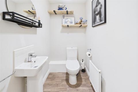 4 bedroom detached house to rent, Mercers Way, Alnwick