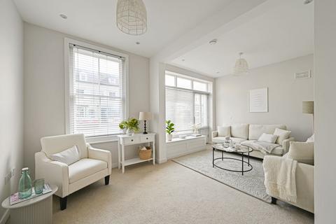 3 bedroom detached house for sale, Sandgate
