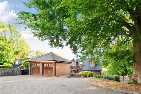 6 bedroom detached house for sale, Highland Road, Purley